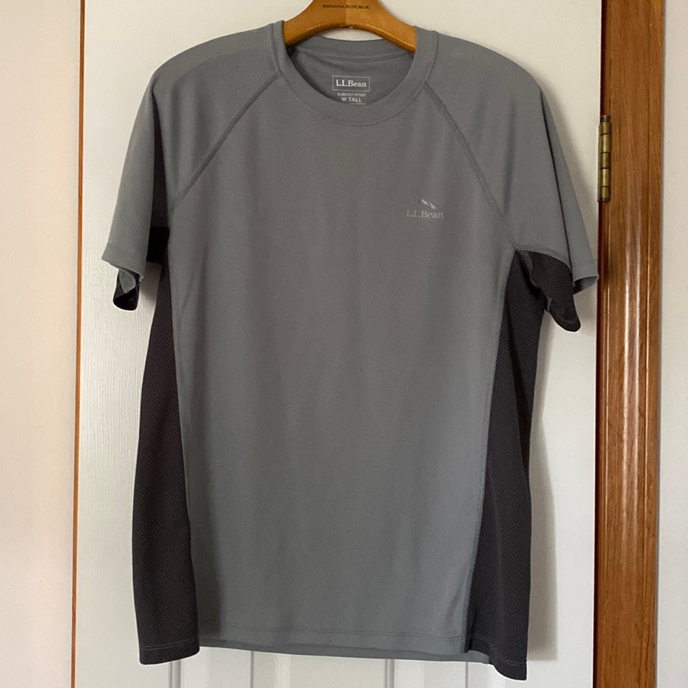LL Bean dri fit charcoal/black short sleeved shirt